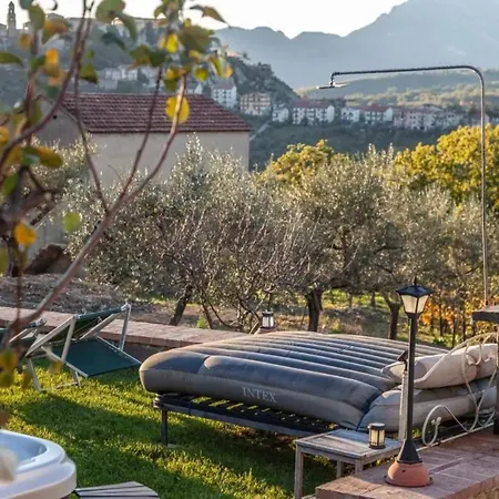 Holiday home Charming House In With Mountain View *