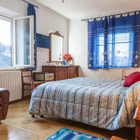 Holiday home Charming House In With Mountain View